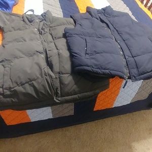St. John's Bay puffer vest x2